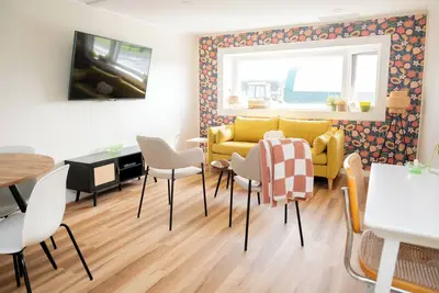 Image de Cozy Farm Retreat with Wine Country Charm in Norfolk County