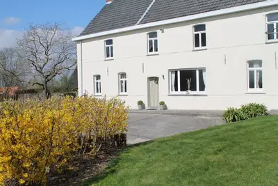 Image de Maison de vacances indépendante au sommet du Molenberg avec une vue imprenable