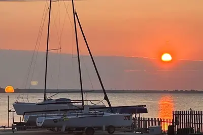 Image de Bluffton Breeze Cottage- Peaceful Escape between two iconic lakes