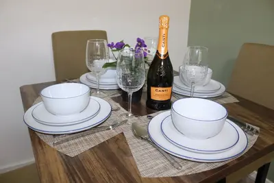 Image de Dudley Getaway|Close to Zoo|Castle & Free Parking