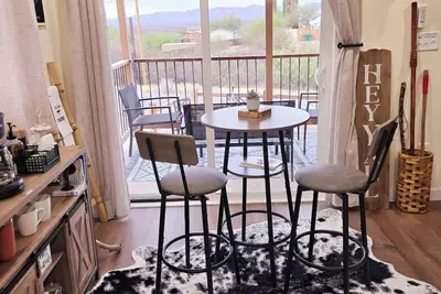 Image de Experience the spirit of the old west in comfort and style!