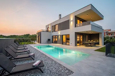 Image de Villa Delecto with Sea View and View of Kamenjak – Premantura by Istrabook