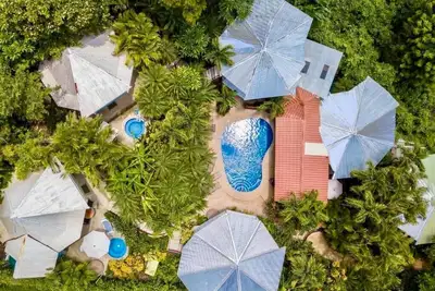 Image de Charming Bungalows with personal dipping pool in a Tropical Oasis.