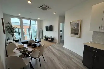 Image de Charming 2-bedroom apartment with WiFi, Ac in lovely Philadelphia