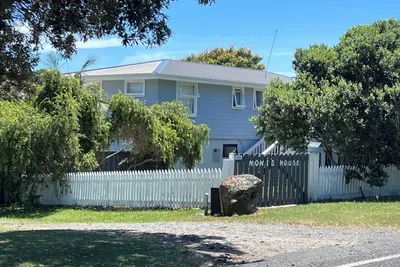 Image de \"Home Away From Home\" - Hokianga Harbour - 5  minutes drive from Opononi Village