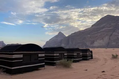 Image de Desert camp and retreat center with staff and cook in Wadi Rum, Jordan