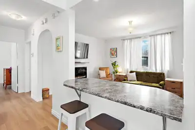 Image de Cozy 2br Suite Near U of S & River