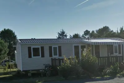 Image de Homerez - Bungalow confortable à Gastes avec piscine