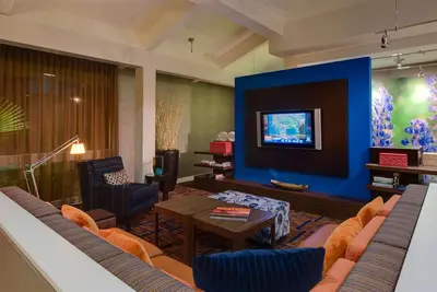 Image de 2 Pet-Friendly Units w/ Pool Access Near Famous Art Car Museum