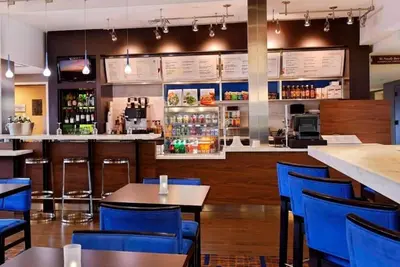 Image de 3 Family-Friendly Stay Near Houston's Top Attractions - Downtown Aquarium