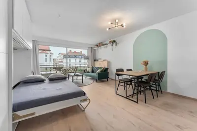 Image de Lilyta B201 - Studio magnifiquement rénové à 130 m de la plage.