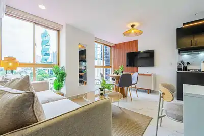 Image de w* | Central 1br in Vibrant Obarrio