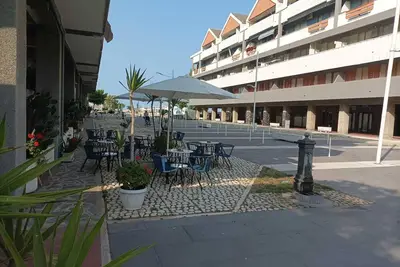 Image de A 200 mètres de la mer appartement pour vacances en famille quartier prestigieux