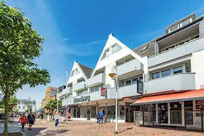 Image de Apartment Schaumkrönchen: Close to the beach with balcony.