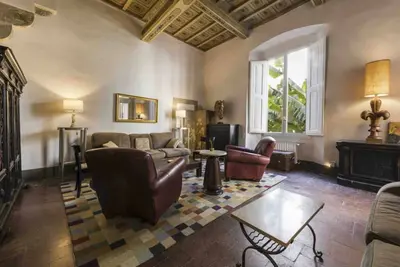 Image de Classic Art-filled Flat with Terrace in Historic Center steps from Ponte Vecchio