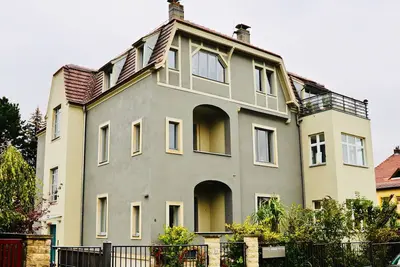 Image de Spacious 200 sqm apartment in villa with garden and WiFi in wonderful Dresden