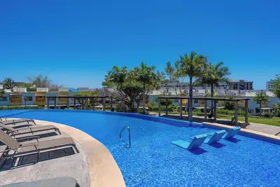 Image de Los Amores 30 | Private Patio | Courtyard/Garden Views | Pools | 10-Min Beach Walk