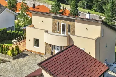 Image de Spacious 5-bedroom villa with beautiful panoramic view! !