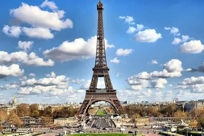 Image de Eiffel Tower Views 1 Bedroom With Aircon