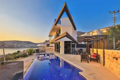 Image de Dreamy Getaway in Antalya – Luxury 4br Villa with Private Pool