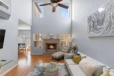 Image de Cozy 3br Townhome w/ Pool Access | Near Biltmore