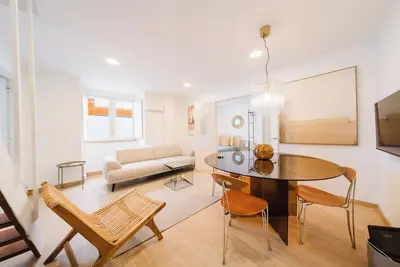 Image de Group-Friendly 4br Lisbon Duplex + Castle View