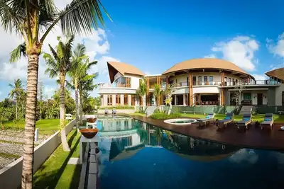 Image de Elegant, 5BRVilla with Balinese Charm in Umalas