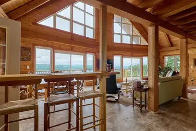 Image de Stunning Lake Views Wine Country,