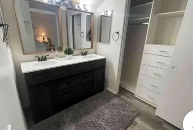 Image de 4 bedroom 3 bath Home Near Downtown Riverside