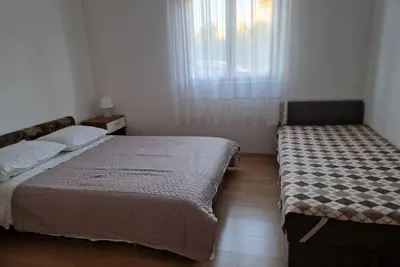 Image de Appartement de deux chambres avec la terrasse Rogoznica (A-4218-b)