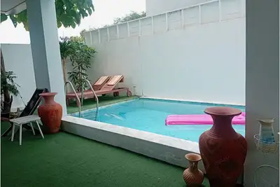 Image de 3-bedroom villa in enchanting Tambon Kamala with WiFi, Ac, for family and groups