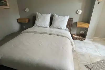 Image de Bastide provençal dans la pinède Confort en famille.