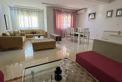 Image de Un agréable rez de chaussée à 5min à pied de la plage