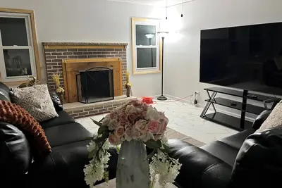 Image de CampRV: Main Lodge House, The Lookout studio apartment, Rv hookup, camping