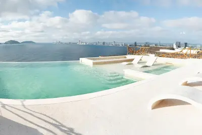 Image de Sunset Mazatlán • Rooftop Pool & Breathtaking View