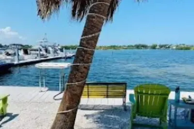 Image de Calling all Snowbirds! Prime location! Nov - Apr