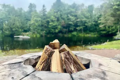 Image de Beaver Lake Oasis | Hot Tub | Kayaks | Pets Ok!