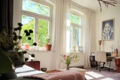 Image de Beautiful Bright Apartment in Blasewitz Right by the Park and Close to the Elbe