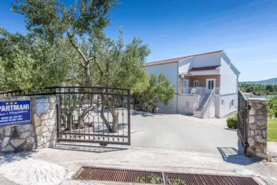 Image de Cozy Seaview Retreat A & M Apartments - Classic Two Bedroom Apartment with Terrace ( Ap1)