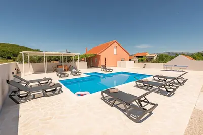 Image de Superbe maison Ă Zelengrad