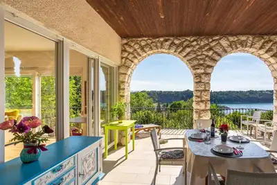 Image de One bedroom beautiful home in Omisalj