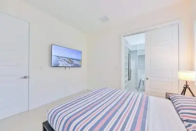 Image de Luxury Davie Rancho Str-6114