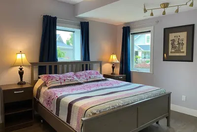 Image de Lakeview 2-bedroom private suite with Ac, WiFi in wonderful Kelowna