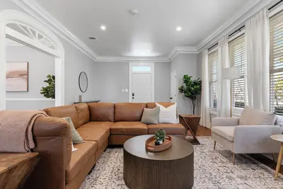 Image de Historic Cloverdale Gem in the Heart of Montgomery
