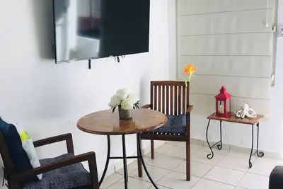 Image de Sun 311 Roosevelt Downtown local-urban humble area 1-bedroom apartment with Ac