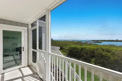 Boca Grande North 30 - Bayfront - 1st Floor - Sleeps 6