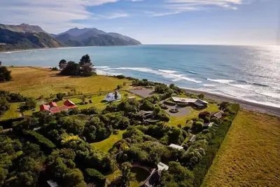 Image de The Entire Mangamaunu Retreat