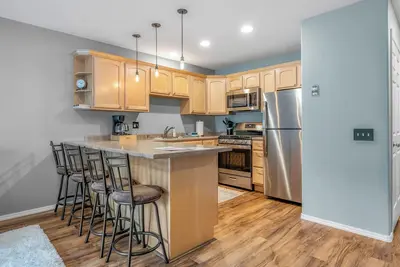 Image de Alyeska Mountain Side Retreat!