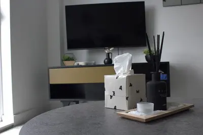 Image de Central 2Bed Duplex nr AOArena, Co-opLive, freeWifi