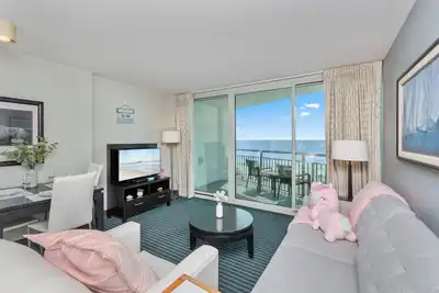 Image de Stylish 1br Oceanfront Stay in the Heart of Myrtle Beach